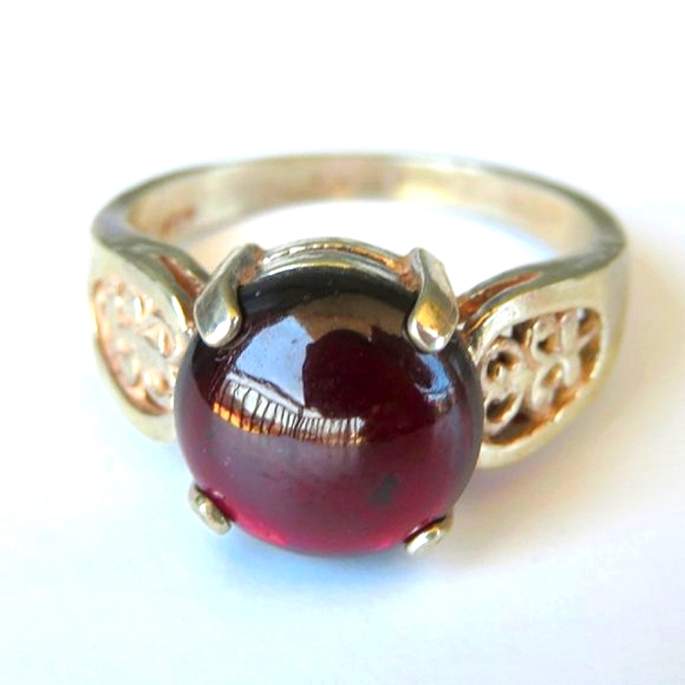 Deep Red Wine Natural Garnet In Filigree Sterling Silver Ring. Size 7